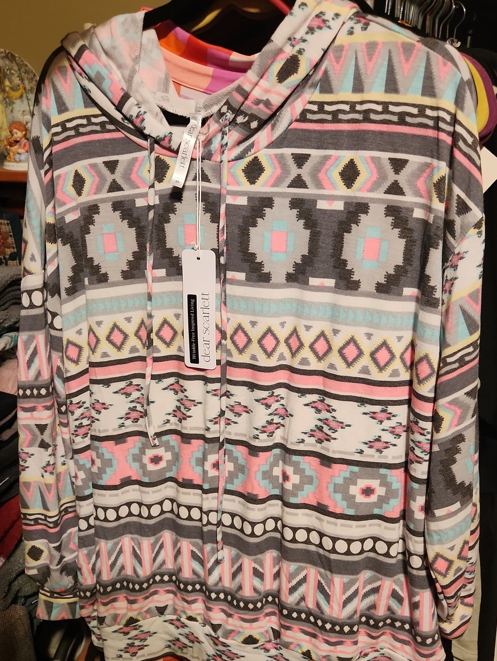 Dear Scarlett Women's Aztec-Pattern Hooded Sweatshirt — Pink & Gray